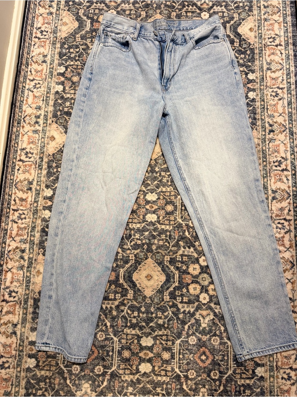 American Eagle Outfitters Light Blue High-Rise Straight Jeans